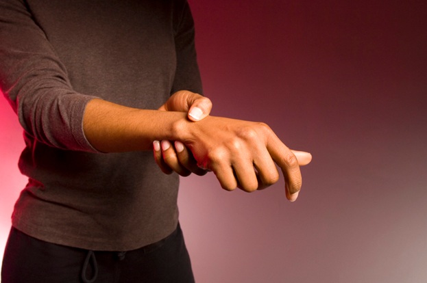 Image result for ‫علائم دست درد‬‎
